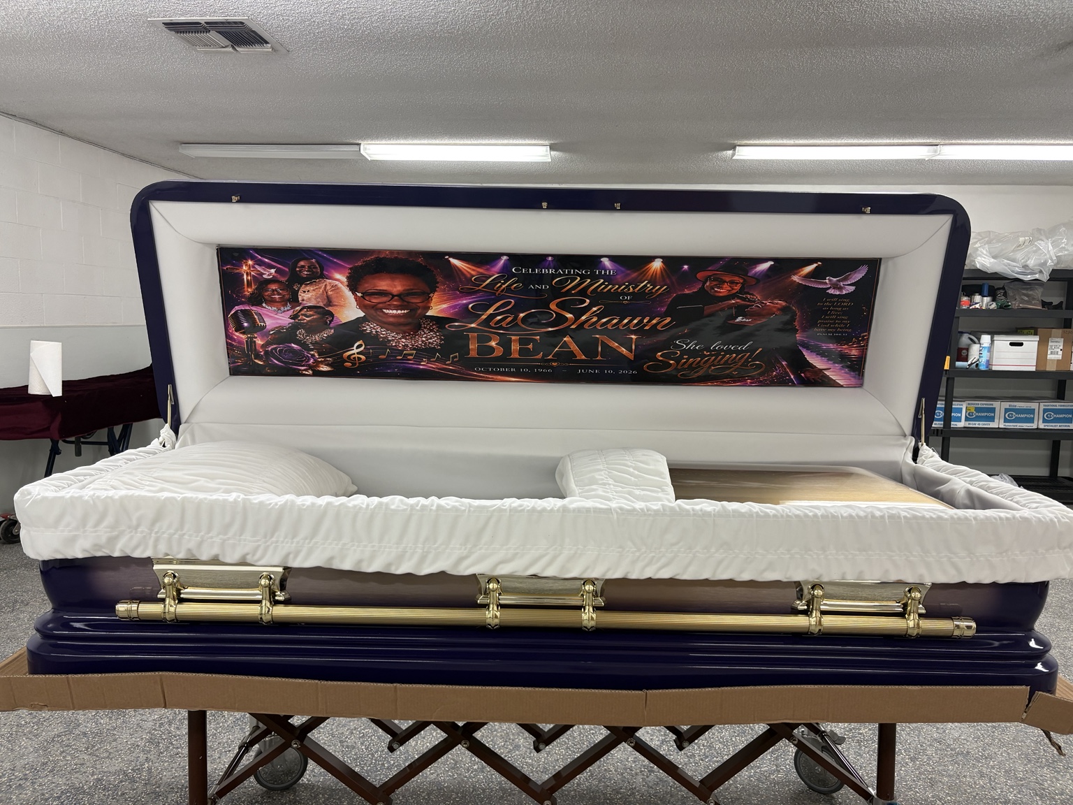 Memorial casket insert