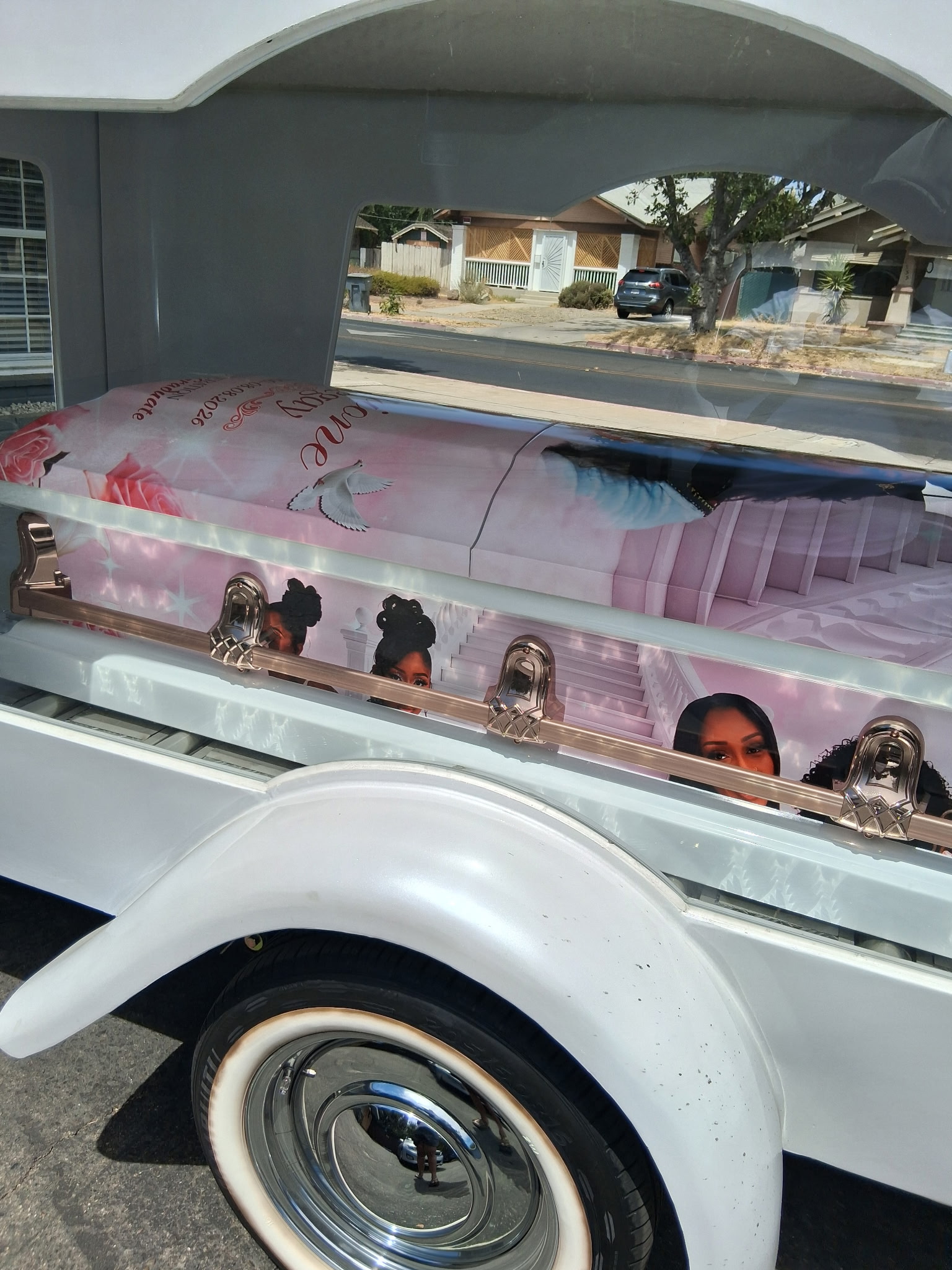 Memorial casket presentation