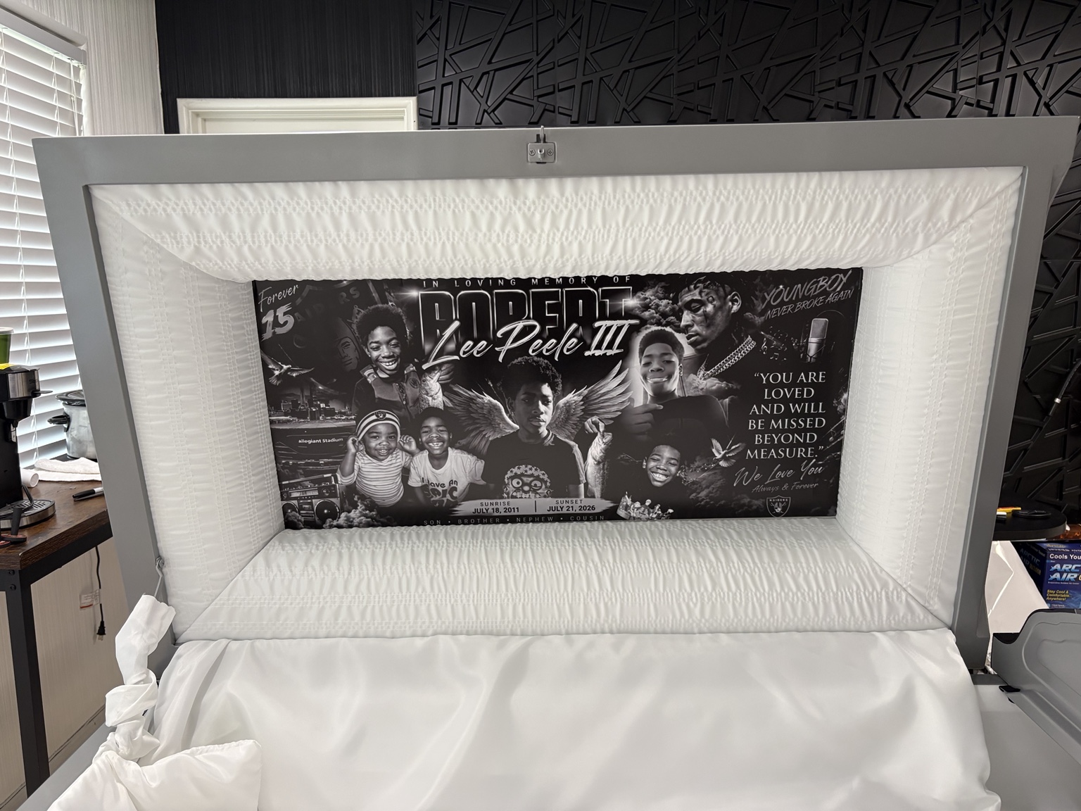 Custom casket insert