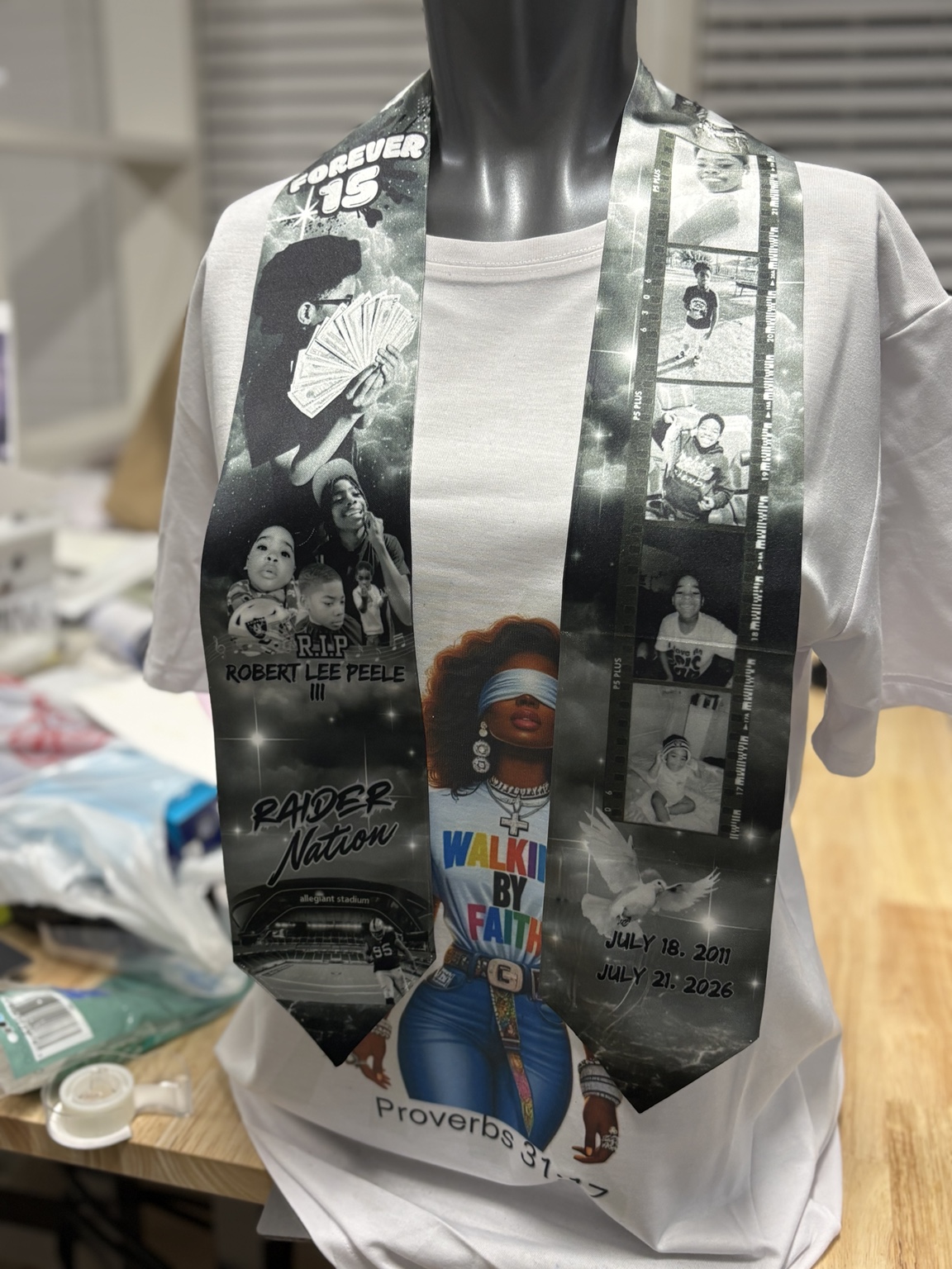 Memorial stole